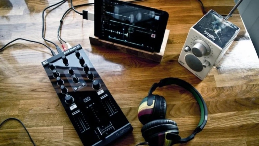 Difference Between Private And Commercial Use Of Music