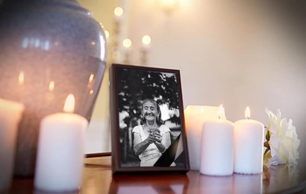 A Guide to Help You Create a Memorial Slideshow